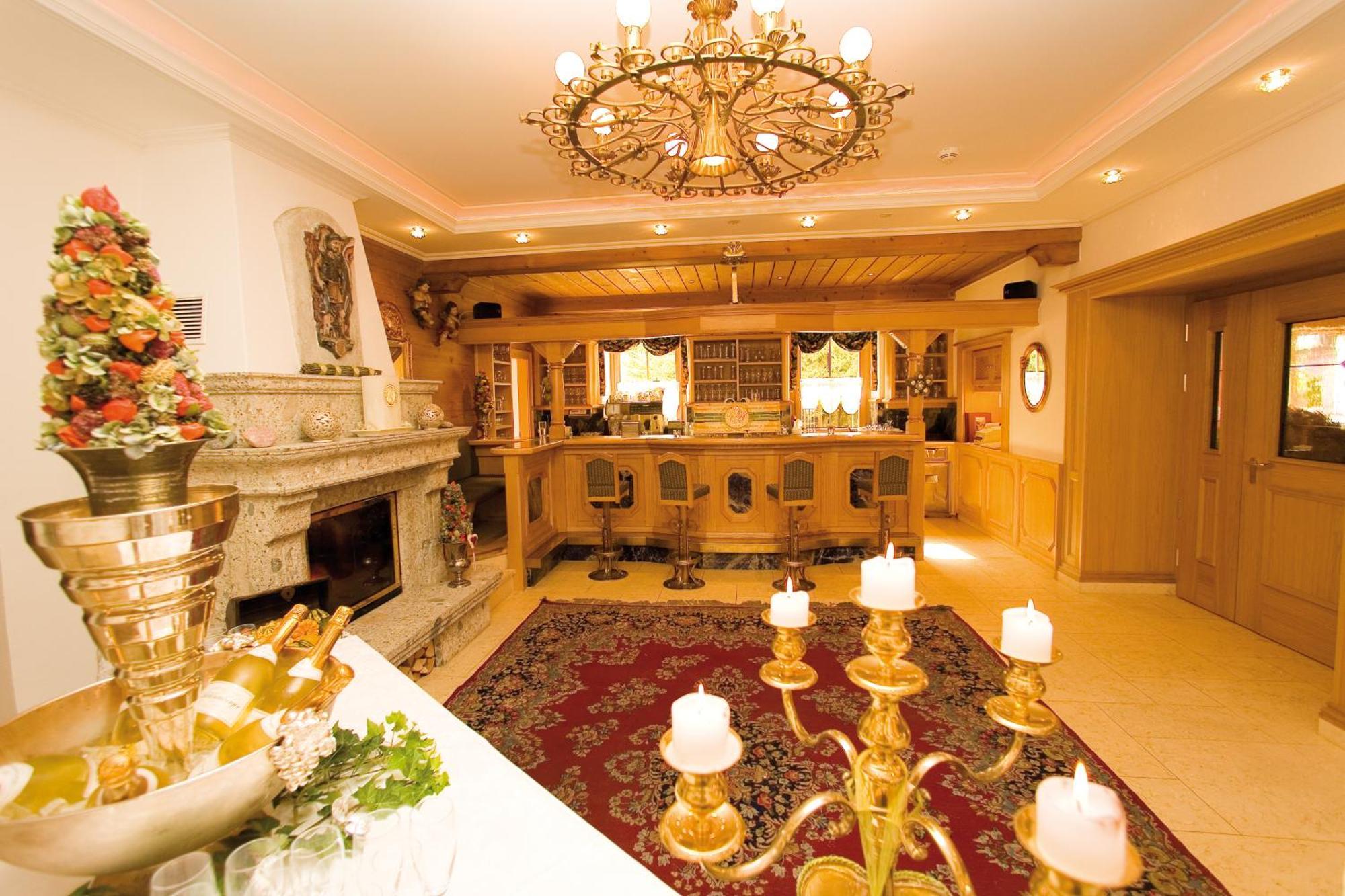 Gartenhotel Maria Theresia Халль в Триоле Экстерьер фото