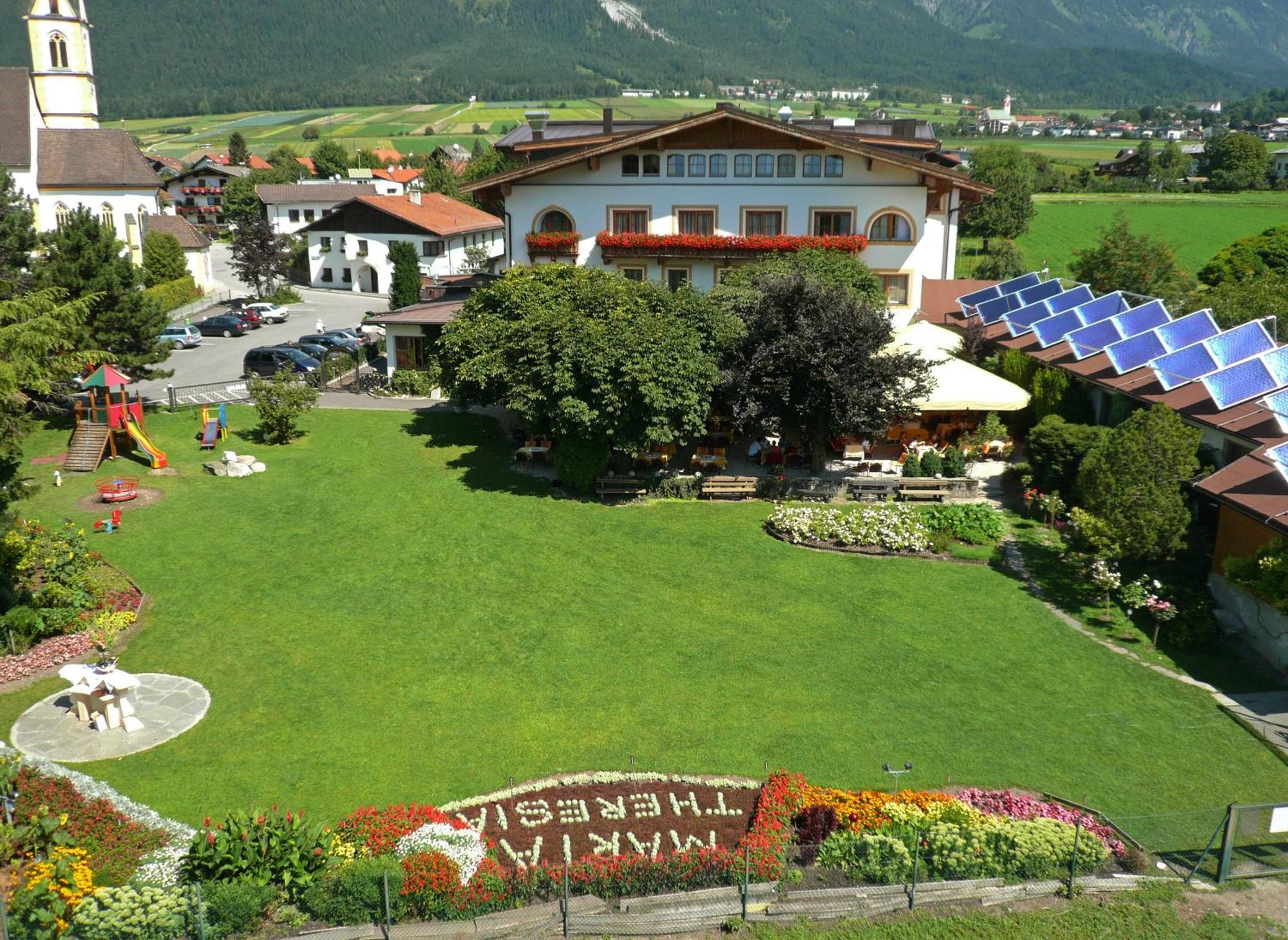 Gartenhotel Maria Theresia Халль в Триоле Экстерьер фото