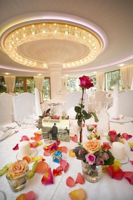 Gartenhotel Maria Theresia Халль в Триоле Экстерьер фото