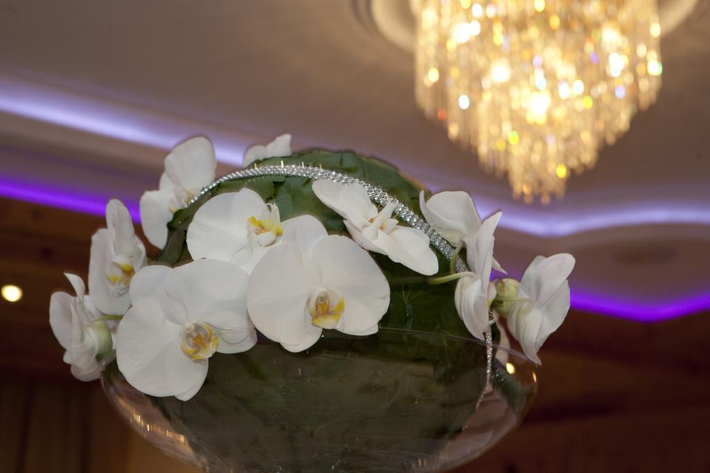 Gartenhotel Maria Theresia Халль в Триоле Экстерьер фото